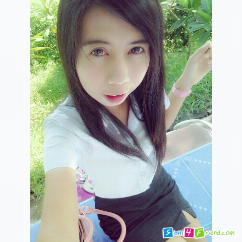 เราชื่อนุ่น เรียนพยาบาลยุปี2ว่างๆเหงาๆ@มากัลเยอะๆน๊า