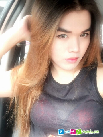 เป็นกระเทยค่ะ..หน้าตาแบบนี้ชาตินี้ถ้าจะไม่มีผัวก้อให้มันตันไปเลย55😂😂แอดมาคุยกันนะแก้เหงากันไปค่ะ😄😄