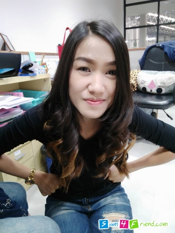 แอบมองเธออยู่นะจ๊ระ