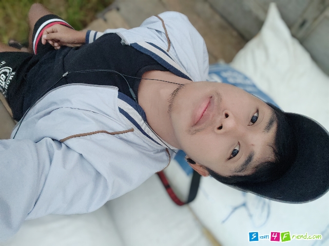 เด็กบ้านๆครับ