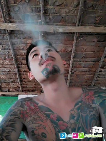 โสดคร้าชื่อเหน่ง อายุ28 โสดแอดมาคุยกันคร้า nanng063