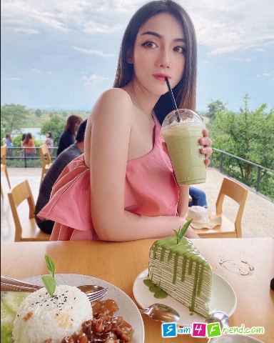 จะออกไปข้างนอก เอา”ไลน์”ป่ะ 😂