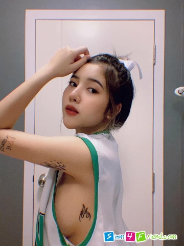 หัวใจมีสี่ห้อง ว่างทุกห้อง ว่างยันห้องนอนจะมาปะล่ะ แอดไลน์มาคุยกันนะไอดีไลน์ iaa789