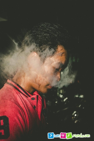 ไม่ไหวอย่าฝืน ไม่มีที่ยืนก็มานั่งข้างเราได้นะ