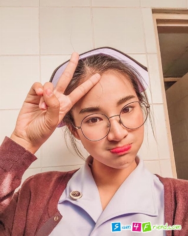 เมื่อก่อนชอบเพ้อ แต่ตอนนี้ชอบเธอซะเเล้ว แอดไลน์มาทำความรู้จักกันได้นะ ไอดีไลน์ erikadarin8899